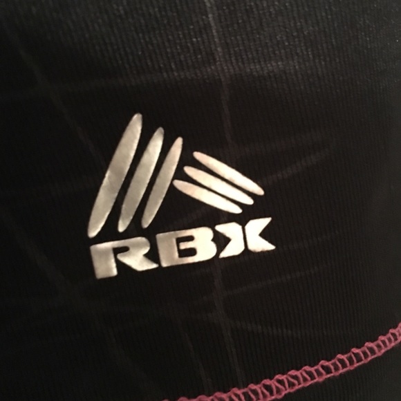 Reebok Women’s athletic top - Picture 4 of 6